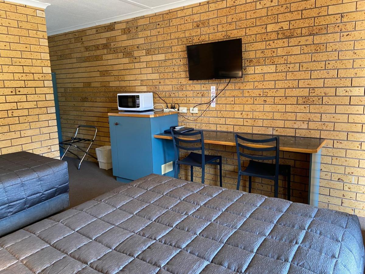 Newell Motor Inn Наррандера Экстерьер фото