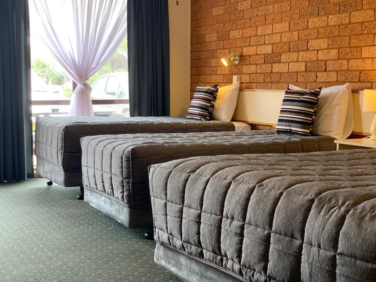 Newell Motor Inn Наррандера Экстерьер фото
