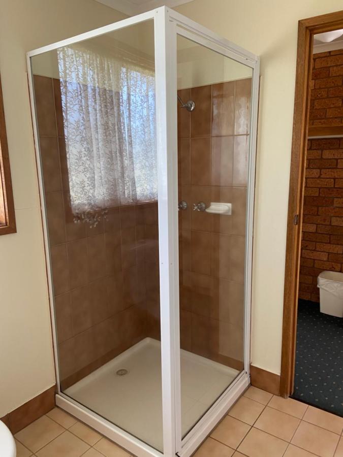 Newell Motor Inn Наррандера Экстерьер фото